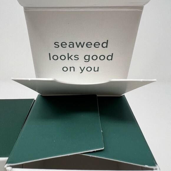 New in Box Osea Undaria Cleansing Body Polish and Algae Body Butter Set - Picture 4 of 11